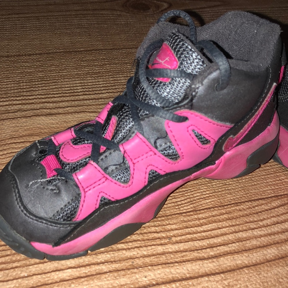 Nike 9T Girl shoes
